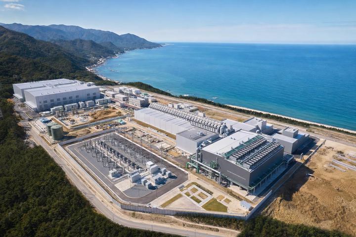 2.4GW 데이터센터 투자 수치를 정리한 인포그래픽